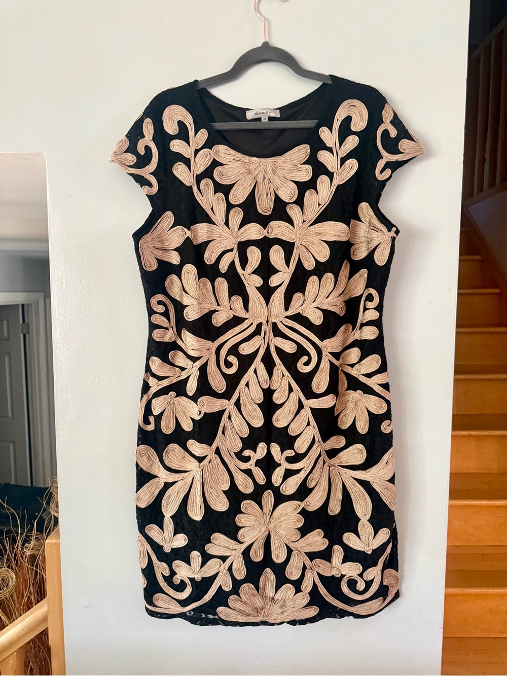 BAILEY Black & Beige Tapework Embroidered Lace Sheath Cocktail Dress | Size 20